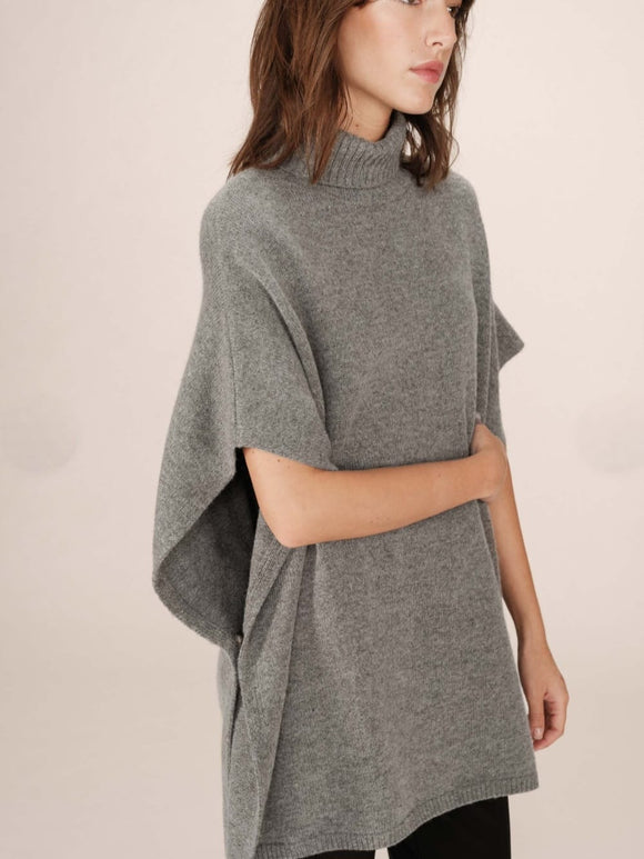 Saison Knit Poncho Grey